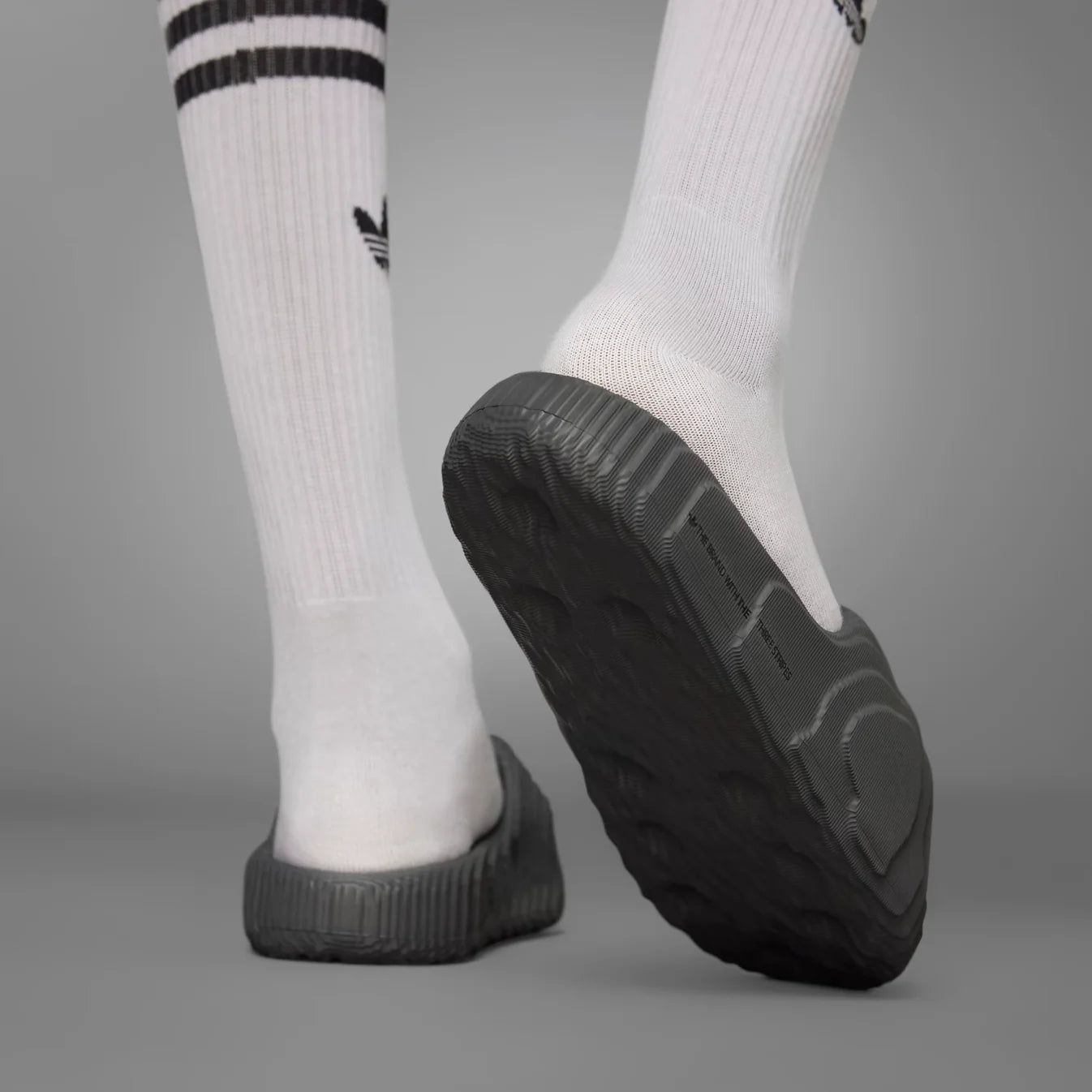 ¡OFERTA EXCLUSIVA! ADIDAS ADILETTE 2x1 + MEDIAS DE REGALO